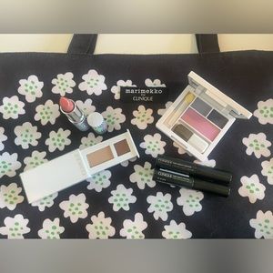 Clinique Tote and Samples